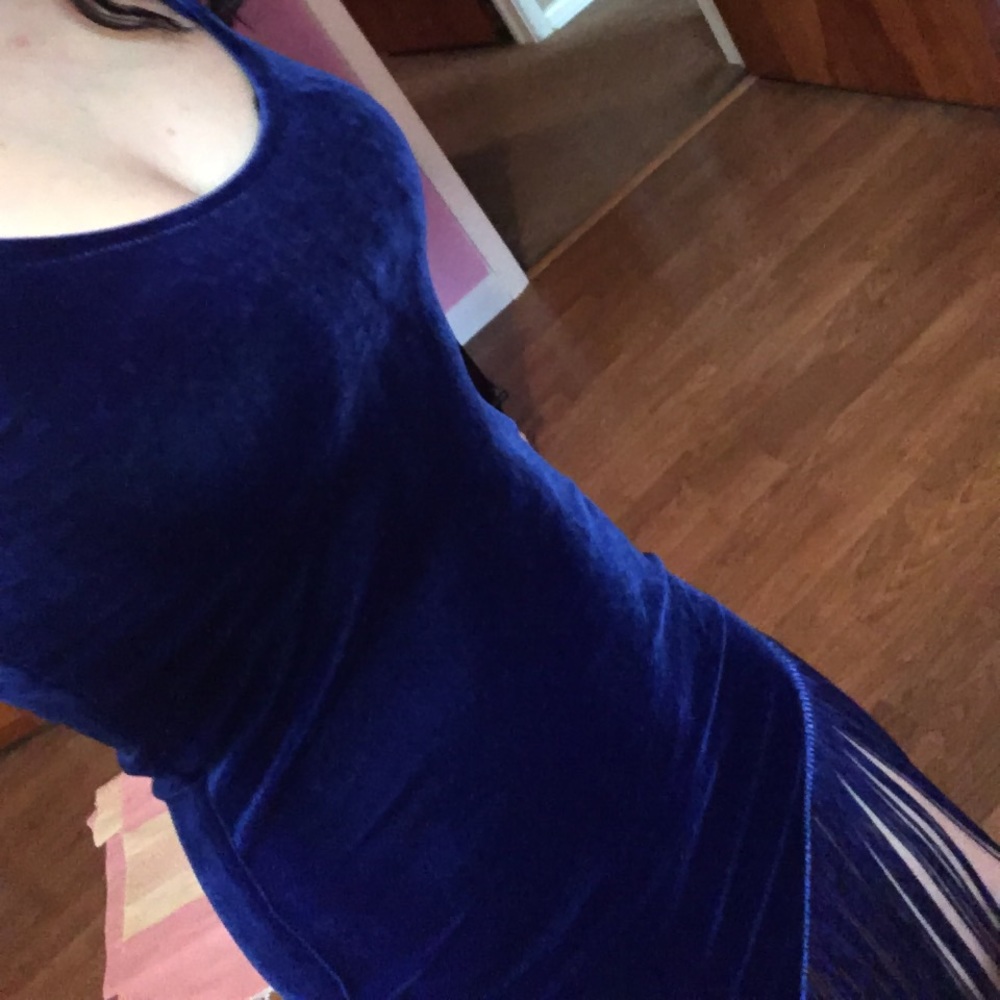 Long Flapper Style Gown With Asymmetrical Cut - image 1